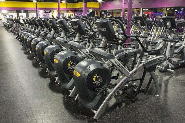 Planet Fitness founder slams trans locker room policies: ‘No common sense’