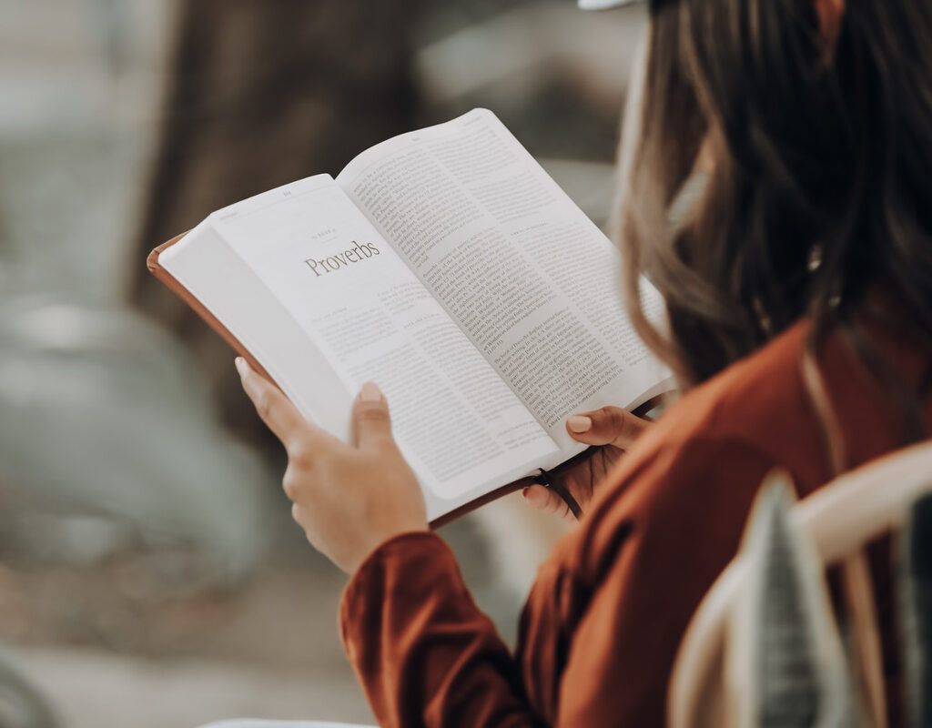 ‘She Reads Truth’ devotional Bible sells over 1 million copies