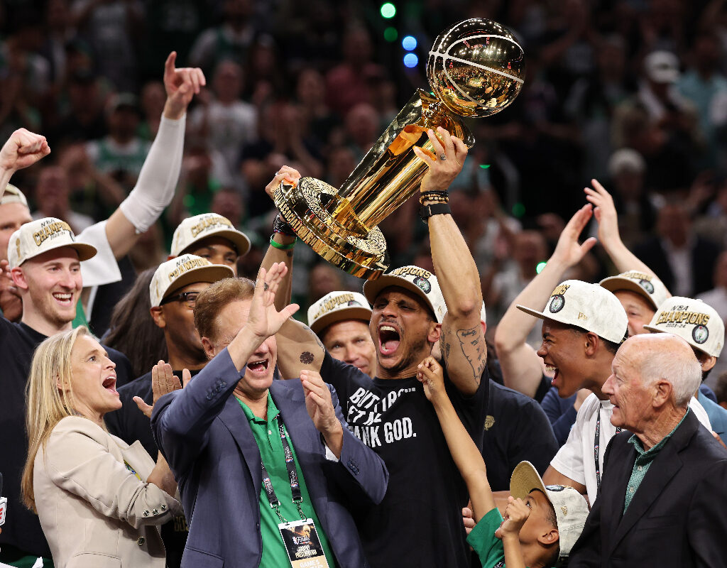 Boston Celtics coach wears shirt thanking God after team wins record-setting NBA title