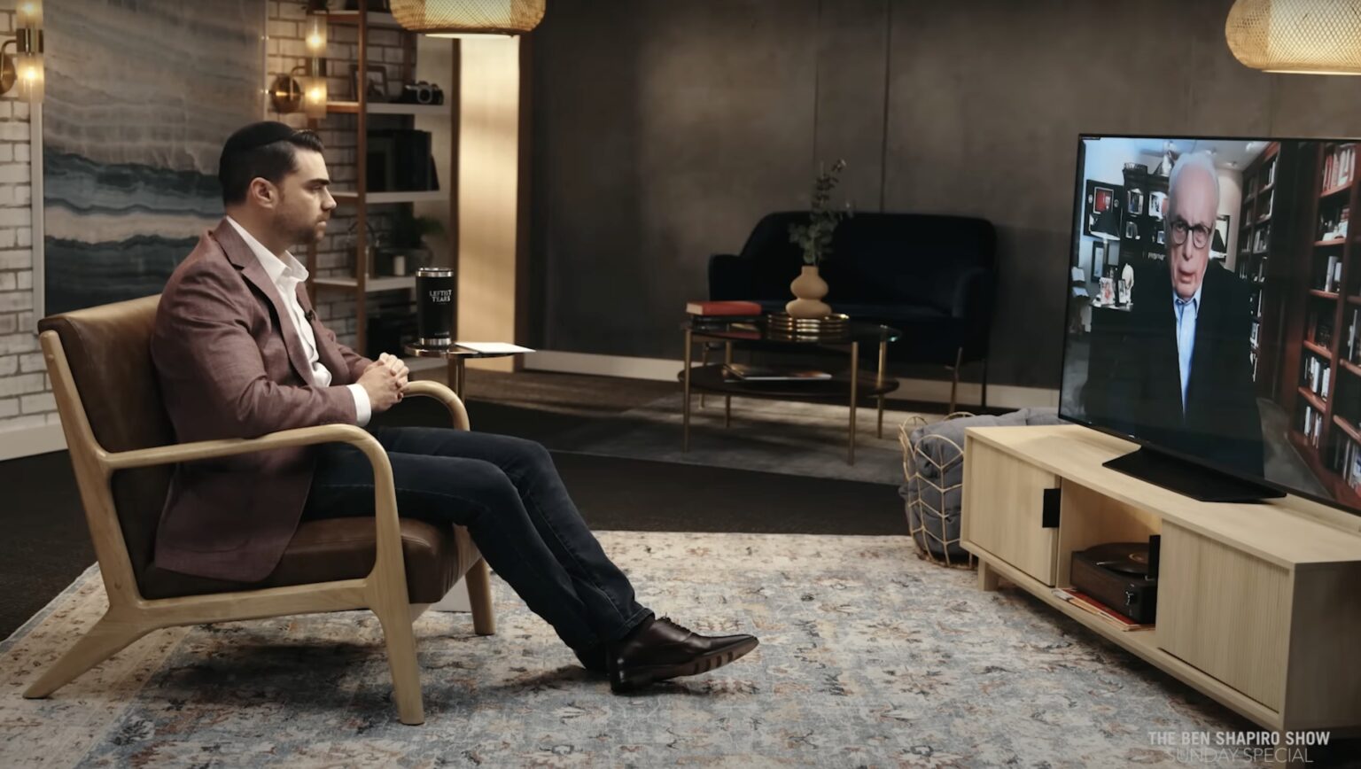 Is Ben Shapiro an antichrist according to 1 John?