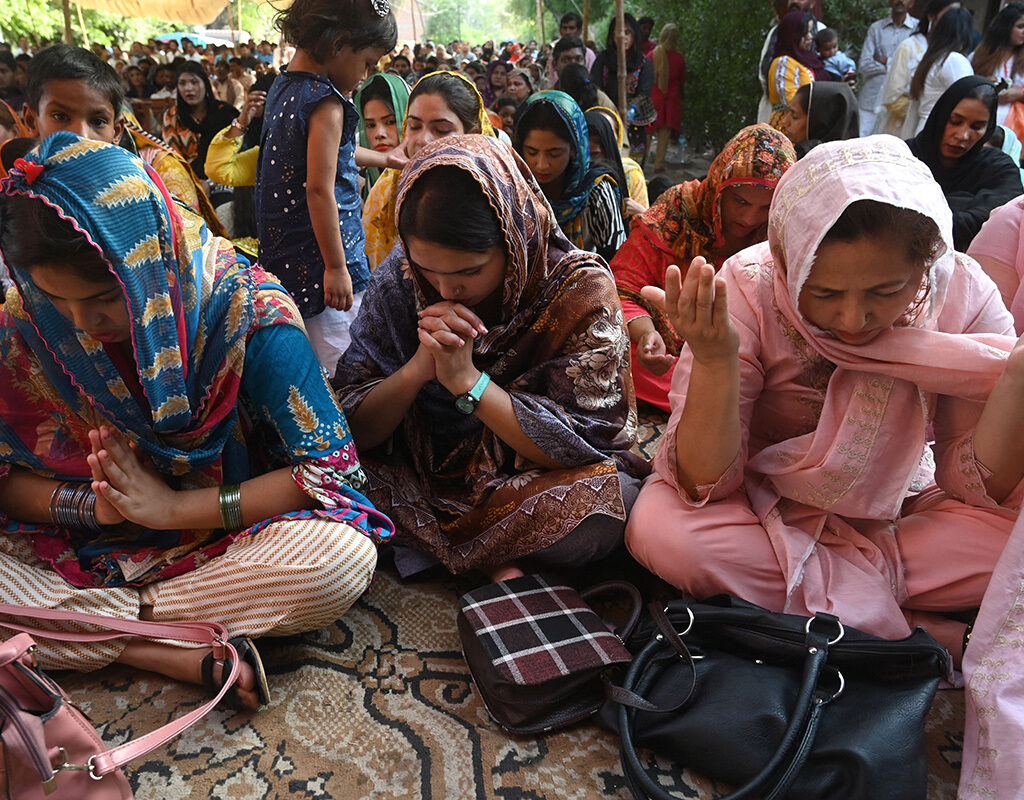 Muslim mob tries to kill Christian mother accused of blasphemy who could face life in prison