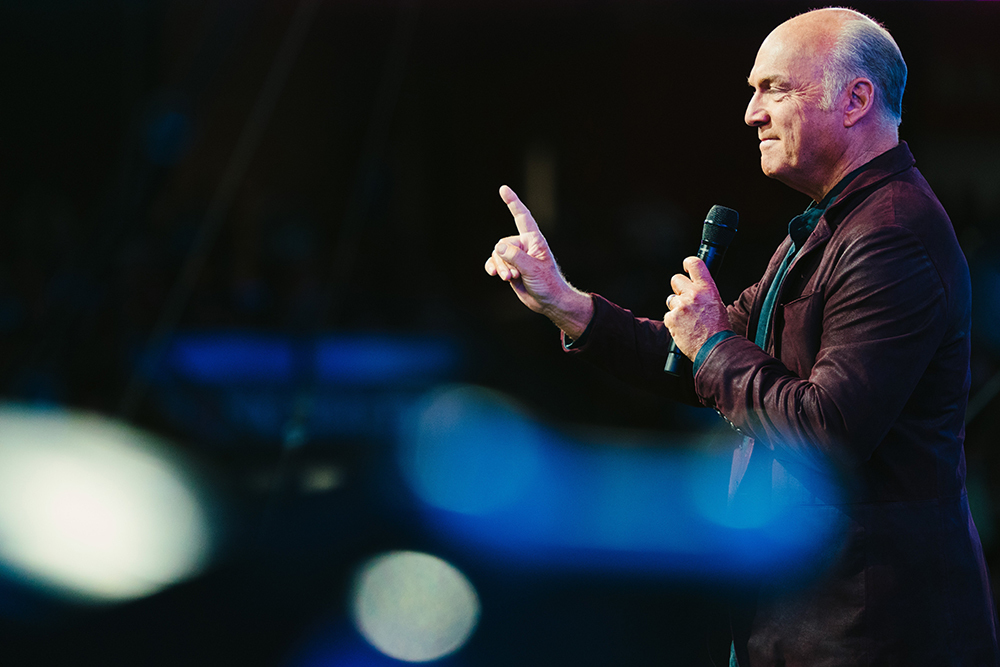 Greg Laurie defends speaking at Trump rally to ‘point people to Christ’