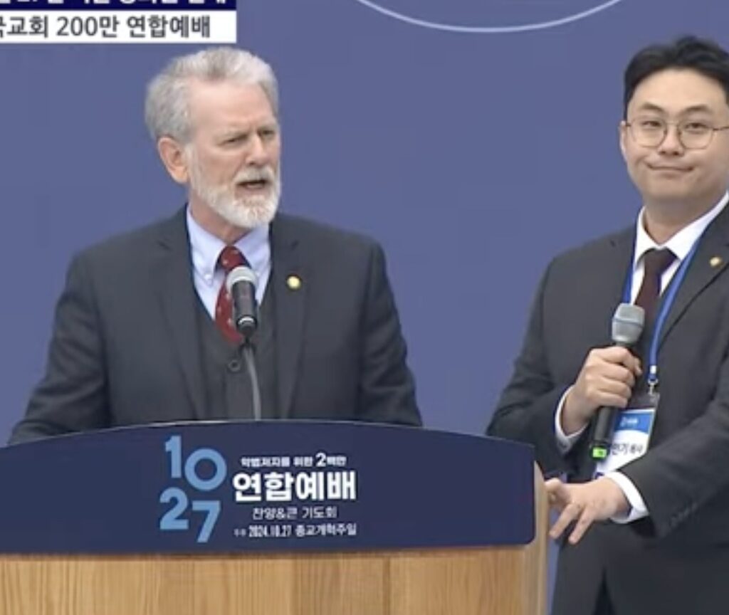 At Seoul worship service, US pastor warns against ‘moral decline,’ calls for revival through prayer
