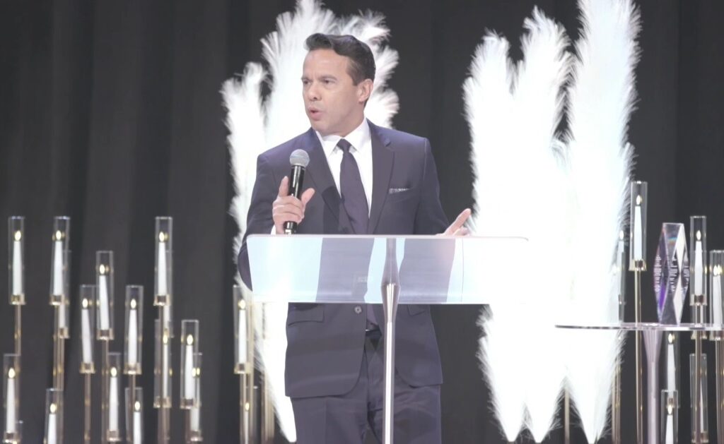 Samuel Rodriguez receives Jack Hayford Lifetime Achievement Award for Christian ministry