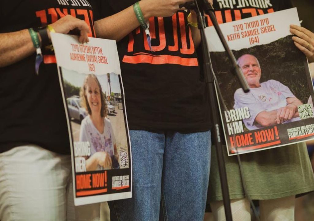 Freed hostage Aviva Siegel shares horrors of Hamas captivity, says she ‘touched death’