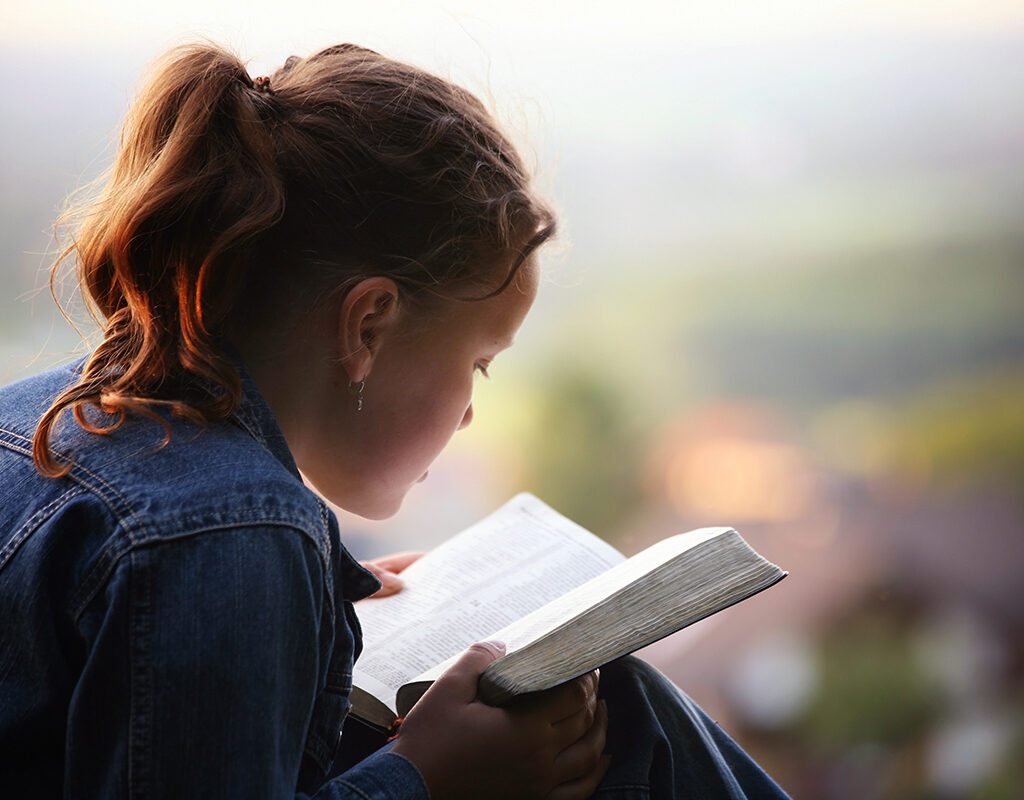 Gen Z struggles with small groups, trusts mothers most with spiritual questions: Barna