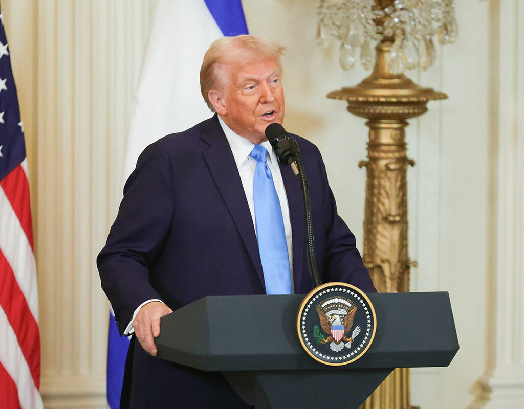 Trump rebukes Maine gov. to her face over men in women’s sports: ‘See you in court’