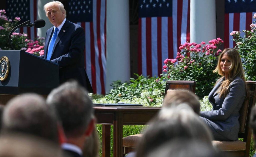 Trump Signs Federal Law Criminalizing Revenge Porn, Deepfakes