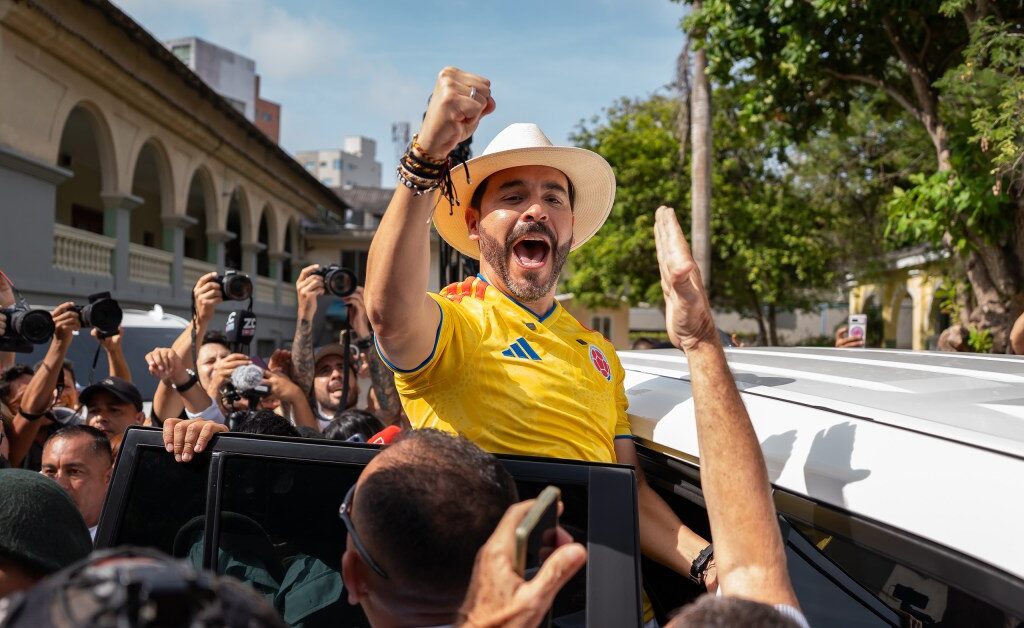 Evangelicals Divided as Colombia Elects Right-Wing Outsider