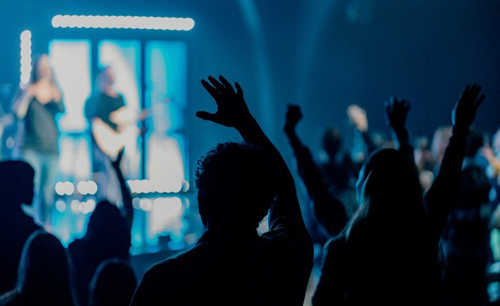 US Megachurches Grow Bigger as Smaller Churches Decline